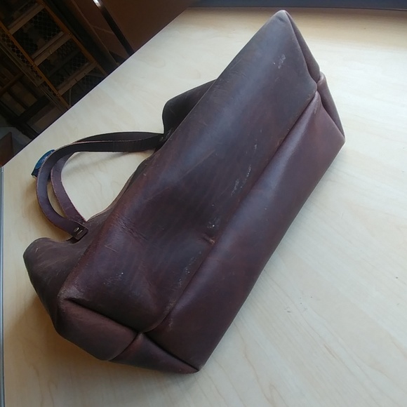 PORTLAND LEATHER GOODS PURSE - Picture 6 of 8